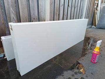 Vlakke radiator, vlakplaatradiator, vlakplaat radiator beschikbaar voor biedingen