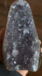 amethyst geode met calciet 13cm hoog. nieuw, Ophalen of Verzenden, Mineraal