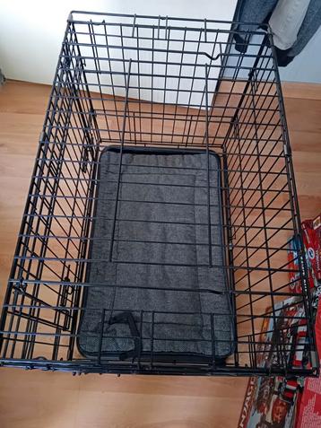 Hondenbench z.g.a.n 75x48x56 cm. beschikbaar voor biedingen
