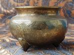 Mooie zware antieke Oosterse pot van bewerkt brons 10 cm., Antiek en Kunst, Ophalen of Verzenden