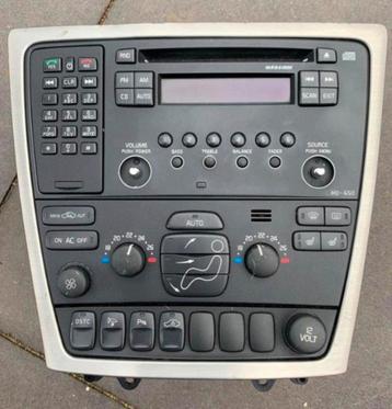 Volvo radio compleet  beschikbaar voor biedingen