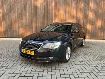 Skoda Superb Combi 1.6 TDI | XENON | LEDER | beschikbaar voor biedingen