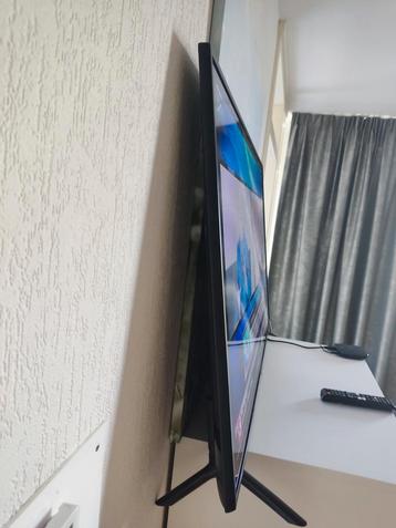 Samsung 50 inch 4K Smart TV (UE50RU7172UXXH) beschikbaar voor biedingen