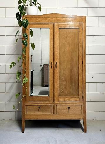 Antieke brocante Art Deco meidenkast vintage linnenkast kast beschikbaar voor biedingen