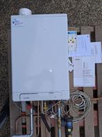 Te koop: Intergas HRE 28/24 A cv-ketel – 1 jaar oud!, Ophalen, Hoog rendement (Hr), Cv-ketel of Combi-ketel, Zo goed als nieuw