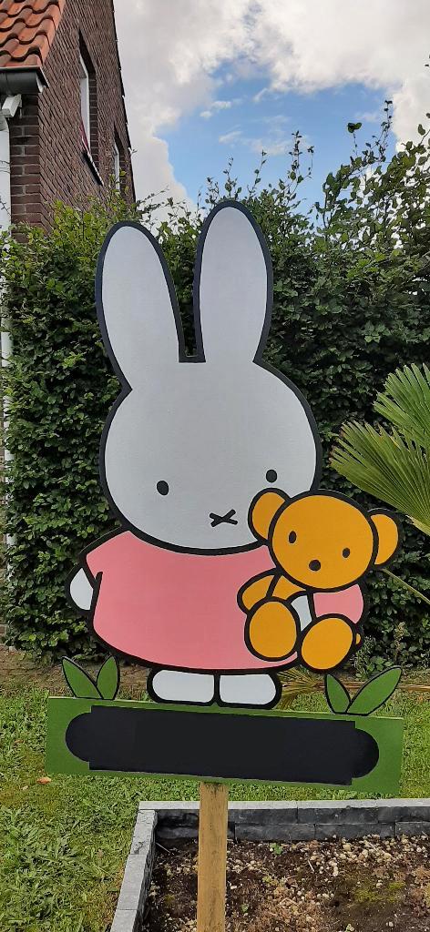 Roze Geboortebord Nijntje te huur - Kraambord - €10 pw, Kinderen en Baby's, Kraamcadeaus en Geboorteborden, Zo goed als nieuw