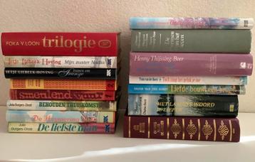 Doos met 15 streekromans w.o. 2 dubbelromans en 3 trilogieën beschikbaar voor biedingen