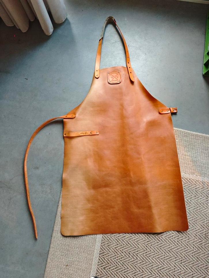 Lederen BBQ Schort - Echt Leder - 1 Geheel, Tuin en Terras, Barbecue-accessoires, Zo goed als nieuw, Ophalen of Verzenden
