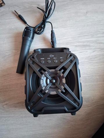 Karaoke Speaker met Microfoon - Brainz beschikbaar voor biedingen