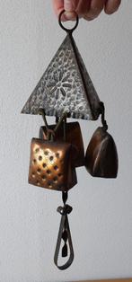 Windgong met Koebellen - geleefd uiterlijk, Antiek en Kunst, Ophalen of Verzenden
