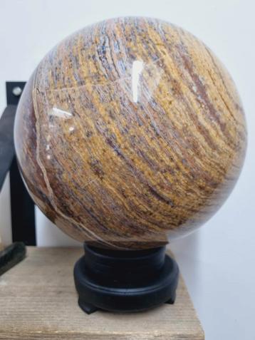 Erg grote Oceaan Jaspis bol

21,5 cm beschikbaar voor biedingen