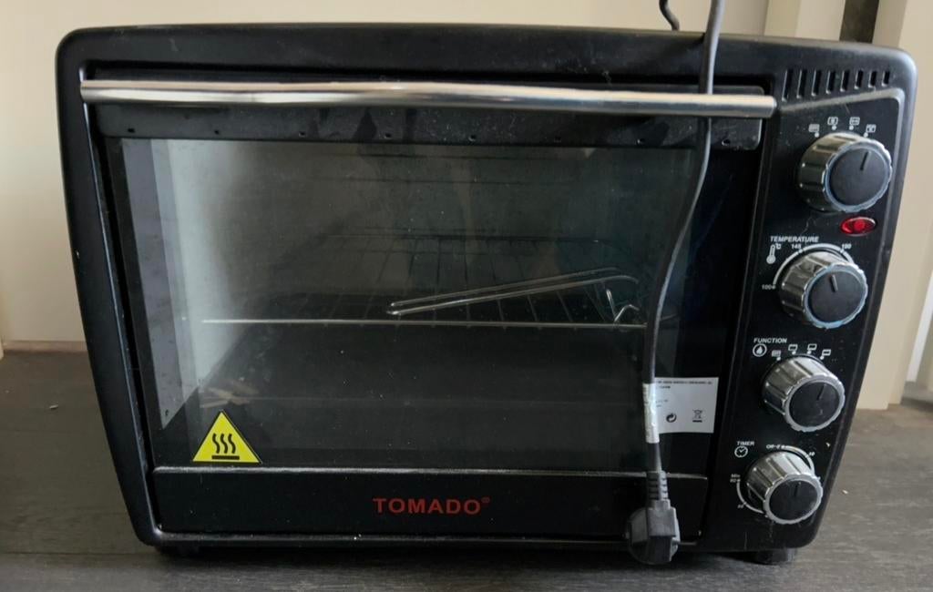 Tomado Oven, Witgoed en Apparatuur, Ovens, Gebruikt, Vrijstaand, Oven met grill, Minder dan 45 cm, Hete lucht, Draaiplateau, Ophalen of Verzenden
