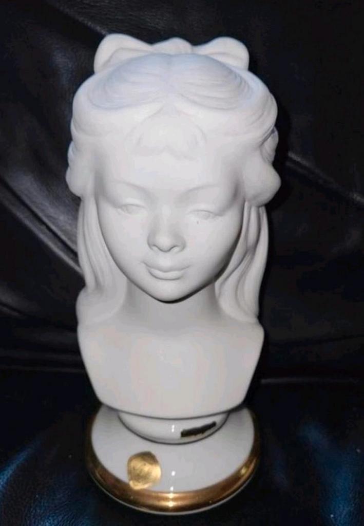 Mooie Bisquit en Porselein Buste van Meisje, Antiek en Kunst, Kunst | Beelden en Houtsnijwerken, Ophalen of Verzenden