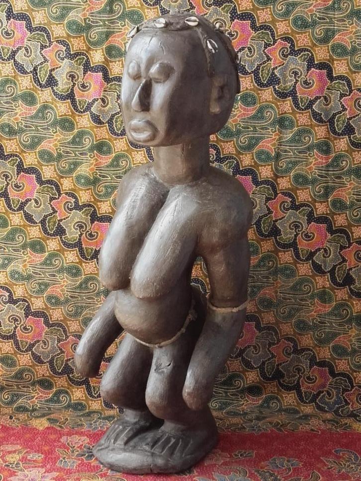 Mooi origineel oud vruchtbaarheidsbeeld uit Afrika 73 cm., Antiek en Kunst, Kunst | Niet-Westerse kunst, Ophalen of Verzenden