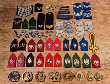 lot 100+ leger landmacht luchtmacht politie brandweer items beschikbaar voor biedingen