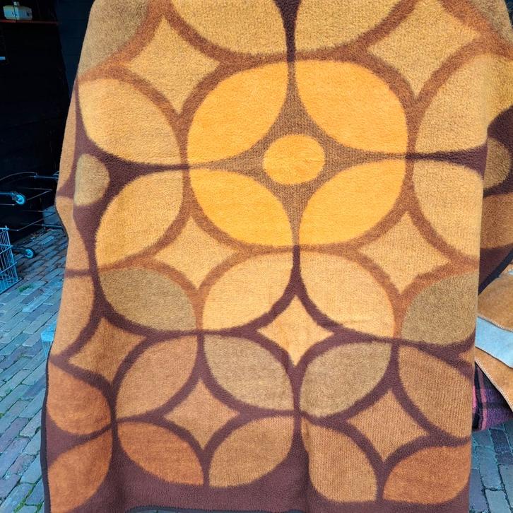 Vintage Woondeken met Retro Design 160x200cm, Huis en Inrichting, Woonaccessoires | Plaids en Woondekens, Zo goed als nieuw, Ophalen of Verzenden