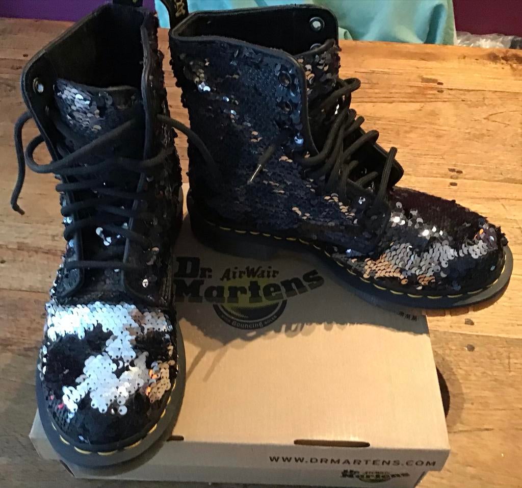 Dr. Martens 1460 Shift Pailletten Laarzen - Maat 36 - Nieuw!, Zwart, Lage of Enkellaarzen, Nieuw, Ophalen of Verzenden