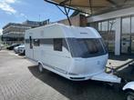 Hobby De Luxe 490 kmf 2025 + MOVER + VOORTENT +FIETSENDRAGER, Caravans en Kamperen, Caravans, Hobby, Dwars-stapelbed, Bedrijf