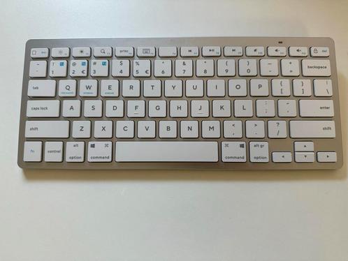Trust Draadloos Bluetooth Toetsenbord - Qwerty, Computers en Software, Toetsenborden, Zo goed als nieuw, Qwerty, Draadloos, Multimediatoetsen