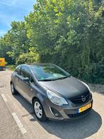 Opel Corsa 1.2 16V LPG 3D 2012 Grijs, Auto's, Voorwielaandrijving, 83 pk, 4 cilinders, 1229 cc