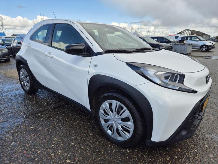 Toyota Aygo X 1.0 VVT-i MT Play 20.000km lichte schade btw s, Auto's, Toyota, Bedrijf, Te koop, Aygo X, ABS, Achteruitrijcamera