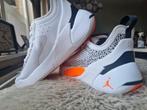 JoRdAn - LuKa 2 - MaAt 38 - Als nieuw!, Ophalen of Verzenden, Zo goed als nieuw, Blauw, Sneakers of Gympen