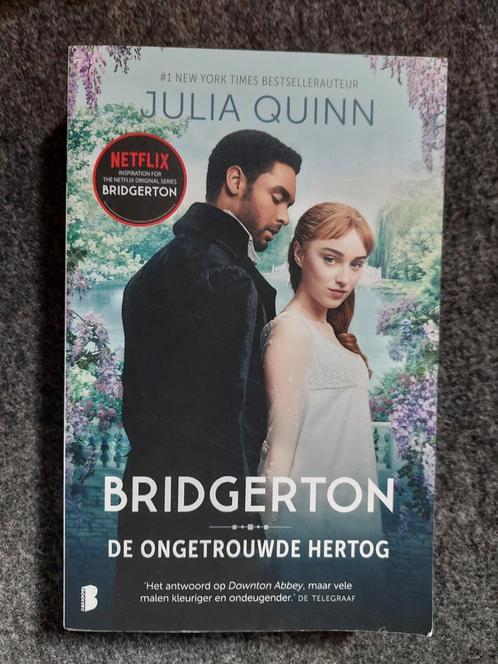 Julia Quinn - De ongetrouwde hertog, Boeken, Literatuur, Zo goed als nieuw, Nederland, Ophalen of Verzenden