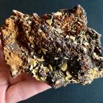 Wulfeniet op limoniet en mimetiet, Ophalen of Verzenden