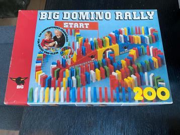Big Domino Rally - 200 Stenen beschikbaar voor biedingen