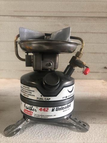 Coleman feather stove 442 beschikbaar voor biedingen