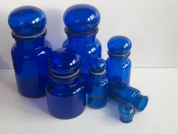 Kobaltblauwe apothekerspotten met stolpdop ~ vintage ~ beschikbaar voor biedingen