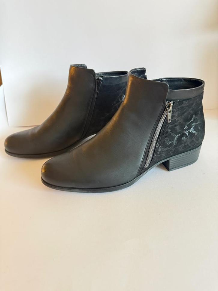 Durea enkellaarsjes zwart leer maat 42 H – zeer goede staat, Kleding | Dames, Schoenen, Zo goed als nieuw, Lage of Enkellaarzen