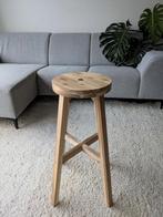 2x IKEA Skogsta barkruk / kruk 48x70 massief acacia, Huis en Inrichting, Krukjes, Ophalen of Verzenden, Zo goed als nieuw, Hout