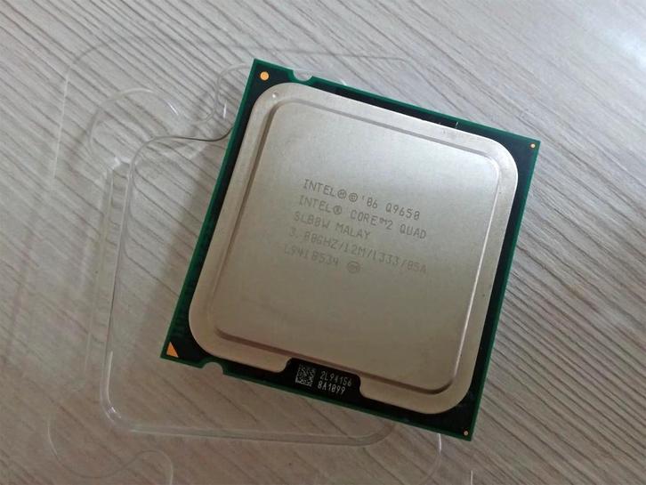 Intel Core 2 Quad Q9650 Processor socket 775, Computers en Software, Processors, Zo goed als nieuw, 4-core, 2 tot 3 Ghz, Ophalen of Verzenden