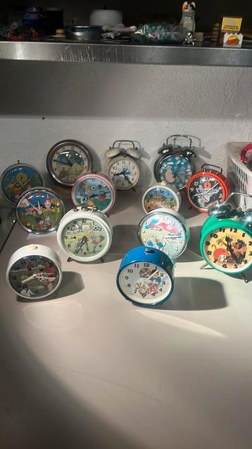 Verzameling wekkers uit de jaren 80 beschikbaar voor biedingen