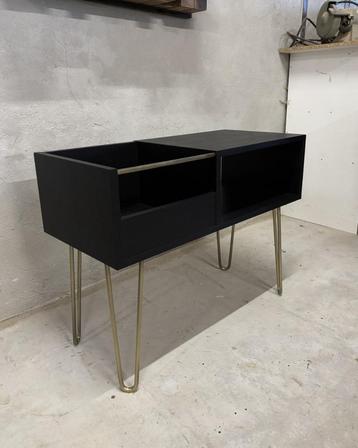 OUTLET - Zwart eiken met goud vinyl meubel -  voor LP's  beschikbaar voor biedingen