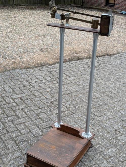 Antieke personen weegschaal €50, Antiek en Kunst, Antiek | Gereedschap en Instrumenten, Ophalen