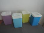 Vier ouderwetse kunststof voorraadbussen, Ophalen of Verzenden, Zo goed als nieuw