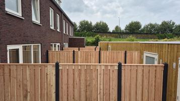 Houten- betonschutting ACTIE!!  beschikbaar voor biedingen