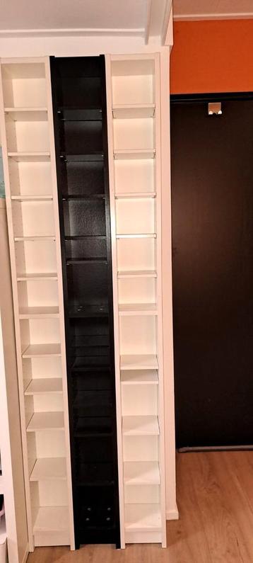 CDkast/ DVD- kast wit en zwart beschikbaar voor biedingen