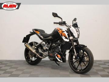 KTM 125 DUKE (bj 2015) beschikbaar voor biedingen