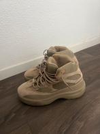 Yeezy Desert Boot, Ophalen of Verzenden, Zo goed als nieuw