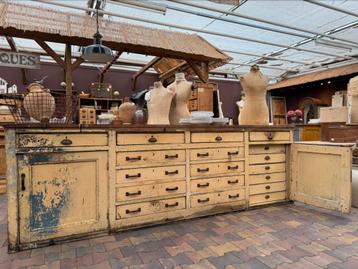 Robuust, werktafel, authentiek, sleutels, beschikbaar voor biedingen