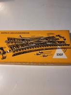 Märklin electrische kruiswissel 5207 in originele doos, Hobby en Vrije tijd, Ophalen of Verzenden, Gelijkstroom, Wagon, Arnold