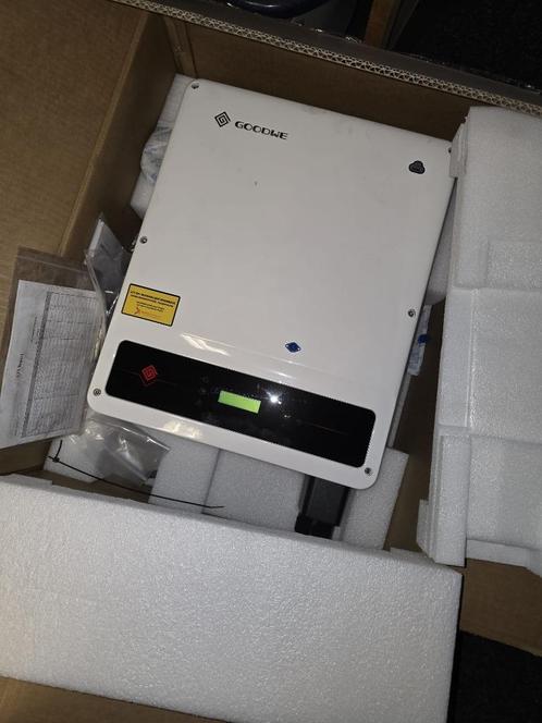 GOODWE 20KT-DT – Krachtige en Betrouwbare 3-Fase Omvormer vo, Doe-het-zelf en Verbouw, Zonnepanelen en Toebehoren, Zo goed als nieuw