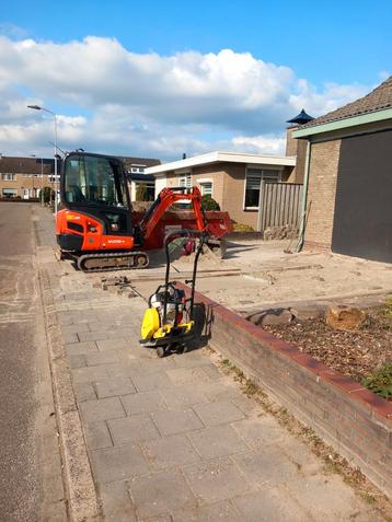 Stratenmaker  grondwerk  rioolwerk straatwerk beschikbaar voor biedingen