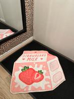 TAPIJT - Strawberry Milk | Cute | Keuken | Aardbei | Kawaii, Gebruikt, Overige kleuren, Vierkant, 50 tot 100 cm