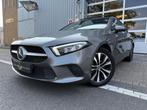 Mercedes-Benz A-klasse 250 e AMG LED/PDC/CAM/LEER/NAVI/PANO, Auto's, Mercedes-Benz, 12 maanden, Gebruikt, 4 cilinders, 15 kWh