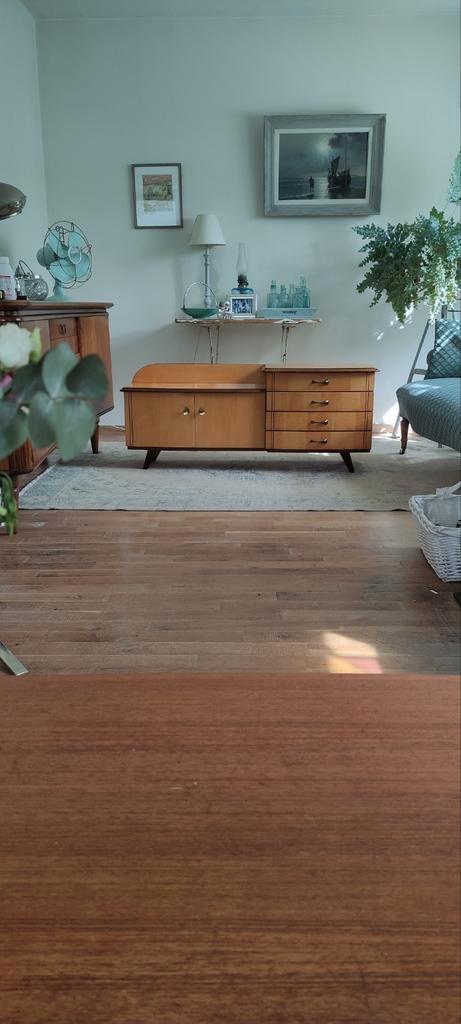 Mooi Vintage Retro Dressoir Sideboard TV meubel, Verzamelen, Retro, Huis en Inrichting, Ophalen of Verzenden