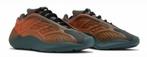 ADIDAS YEEZY 700 V3 COPPER FADE, Kleding | Heren, Schoenen, Overige kleuren, Ophalen of Verzenden, Adidas Yeezy, Sneakers of Gympen